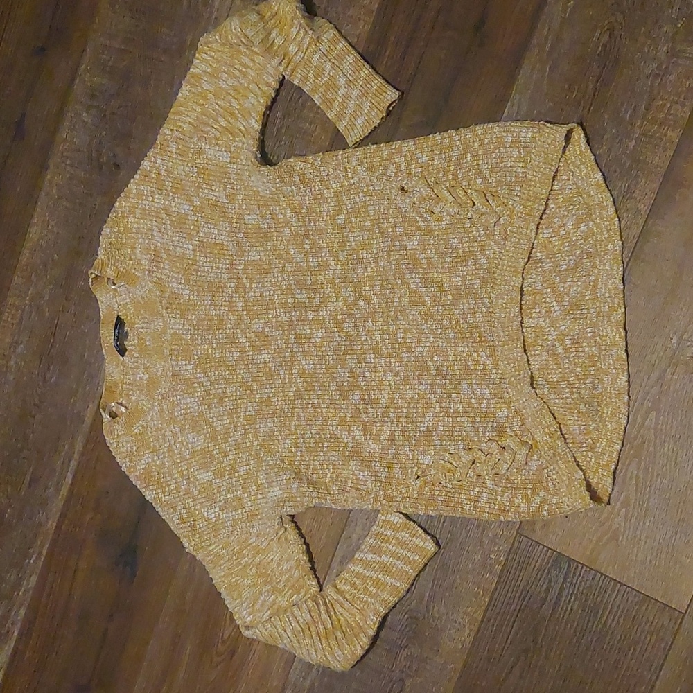 George‎ sweater